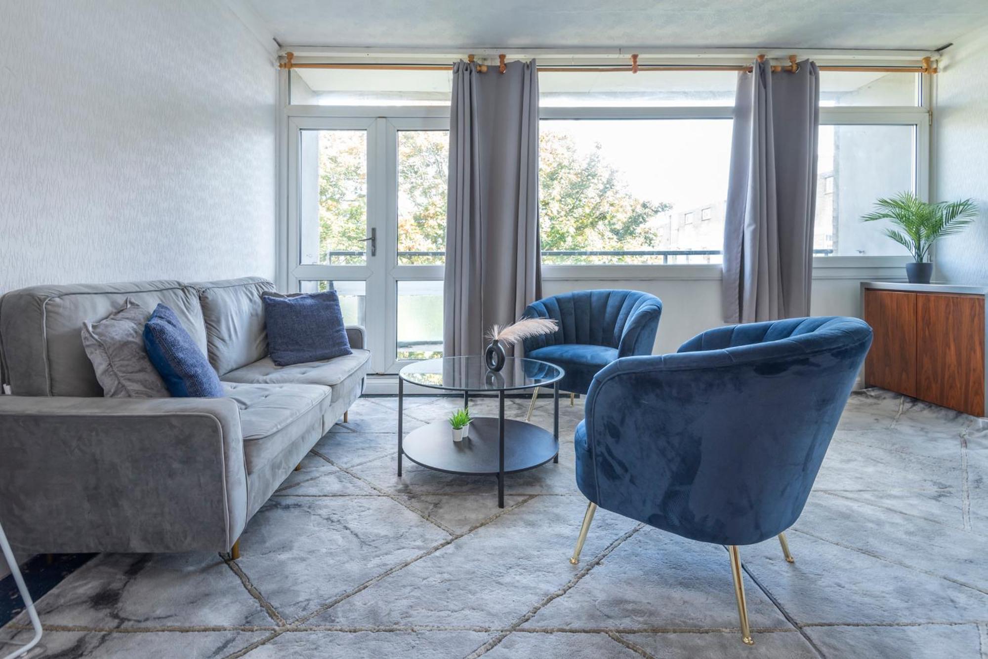 Entire 3 Bedroom Luxury Apartment In London With Private Balcony מראה חיצוני תמונה